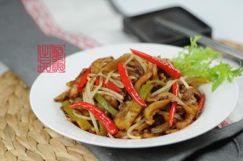 香辣杂蔬炒牛肚的做法