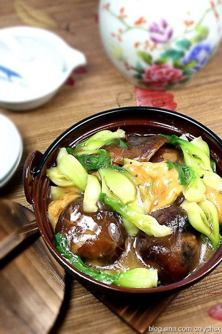 香菇菜心面筋煲的做法