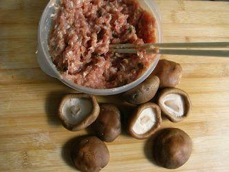 香菇肉末的做法