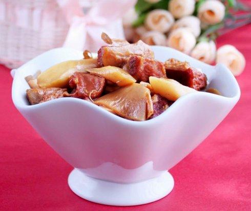 双菇牛腩的做法