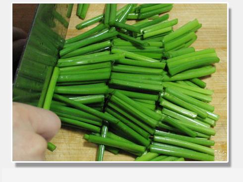 韭菜苔炒香干的做法