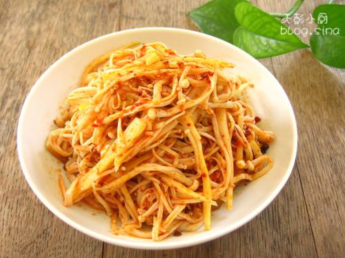 红油笋丝金针菇的做法