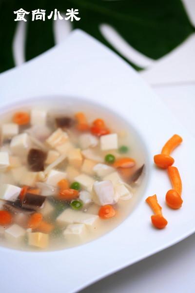 什锦蘑菇鱼汤的做法