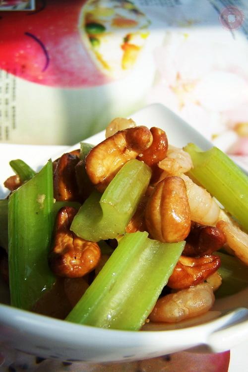 �������۳�Ϻ�ʵ�����