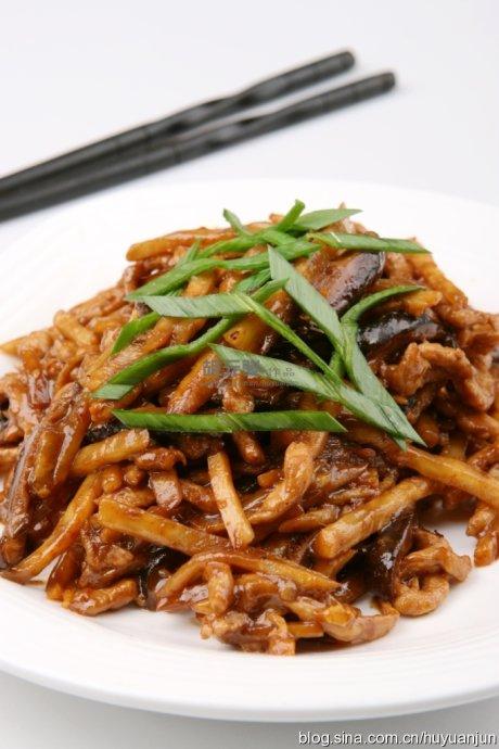 芹菜肉丝的做法