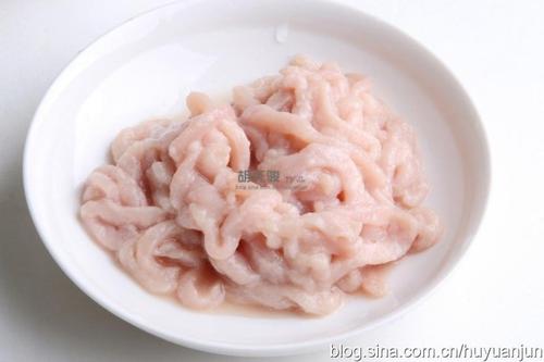 芹菜肉丝的做法