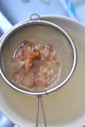 烤鳗鱼饭+味增汤+凉拌海带的做法