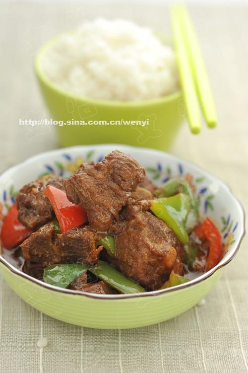 甜辣酱烧排骨的做法