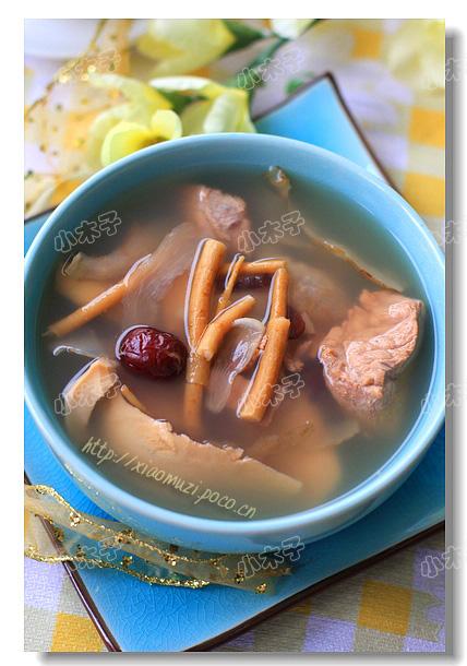 鲍螺片清补凉煲瘦肉的做法