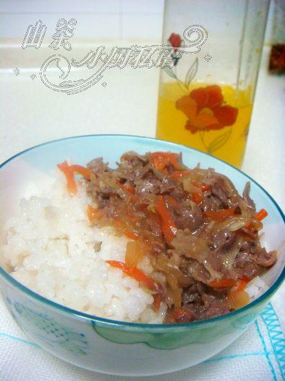 吉野家招牌牛肉饭的做法