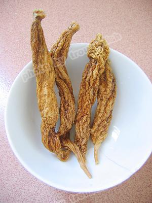 咸橄榄萝卜干猪骨汤的做法