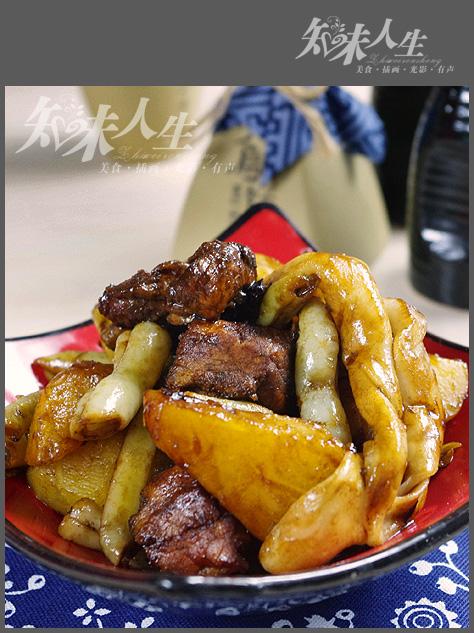 排骨炖菜粘卷子的做法