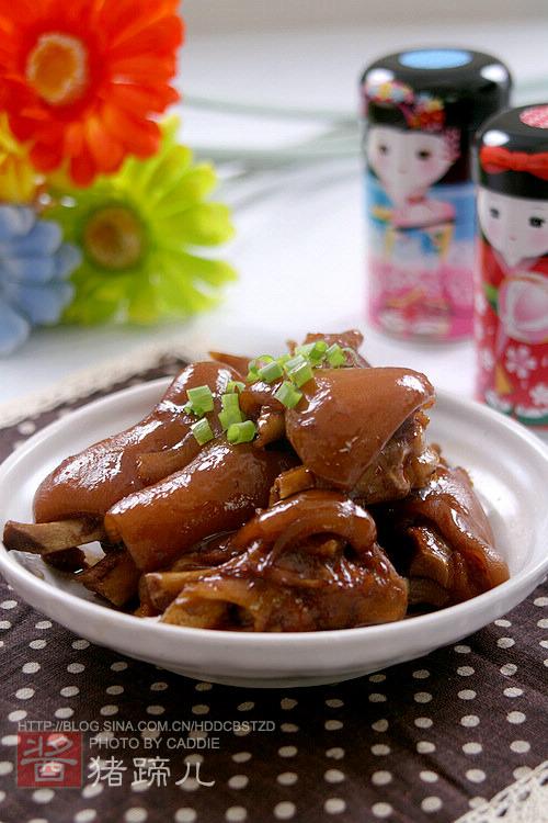 酱猪蹄儿的做法