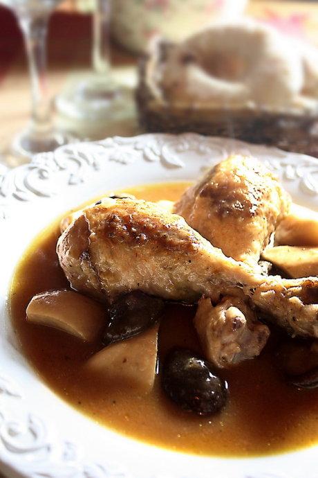 红酒烩鸡的做法