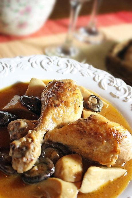 红酒烩鸡的做法