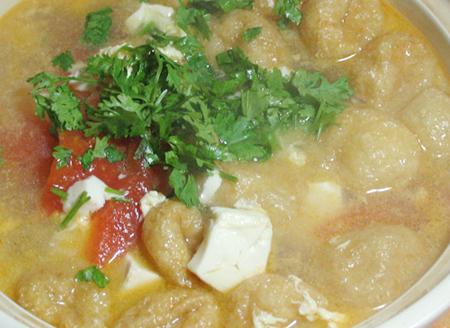 油面筋西红柿汤的做法