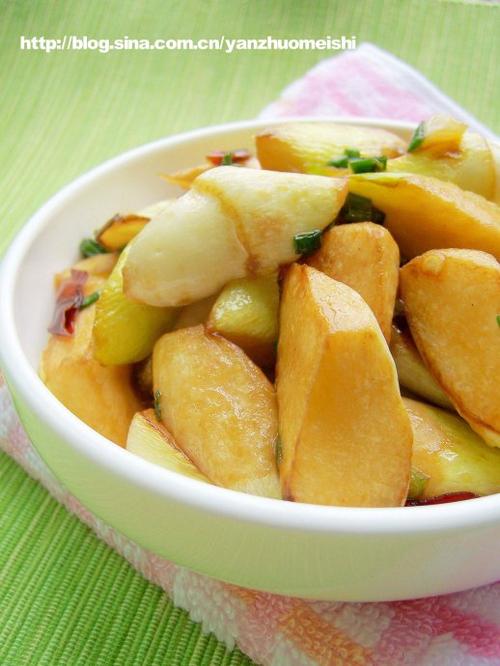 蚝汁炕茭白的做法