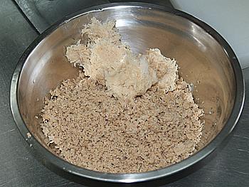 烤素香排西蓝花配罗勒油汁的做法