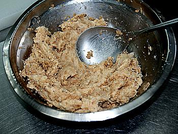 烤素香排西蓝花配罗勒油汁的做法