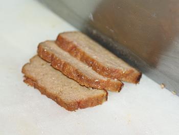 烤素香排西蓝花配罗勒油汁的做法