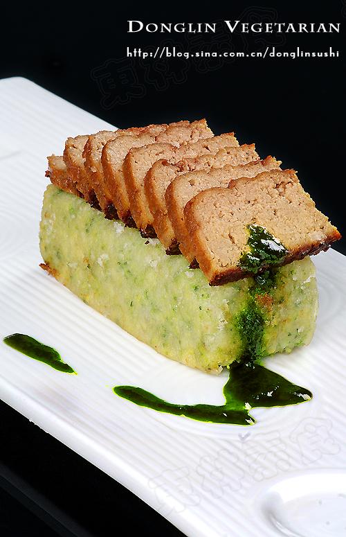 烤素香排西蓝花配罗勒油汁的做法