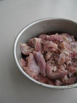 红酒炖羊肉的做法