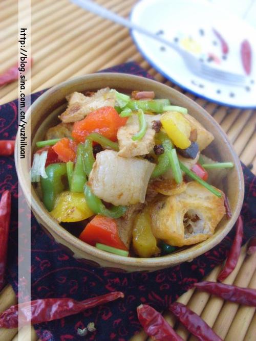 油条炒五花肉的做法