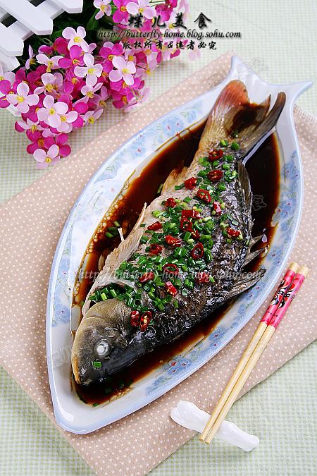 清蒸鲤鱼的做法