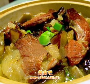 香味腊肉煲的做法