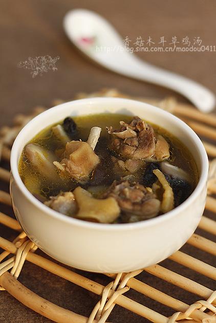 香菇木耳草鸡汤的做法
