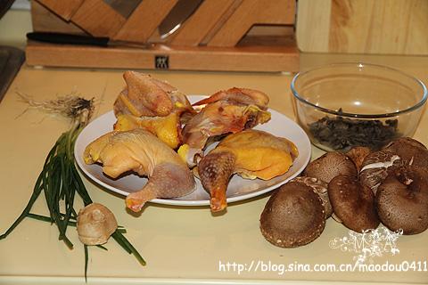 香菇木耳草鸡汤的做法