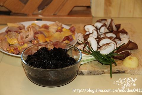 香菇木耳草鸡汤的做法