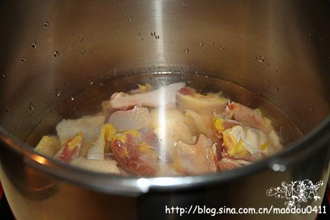 香菇木耳草鸡汤的做法