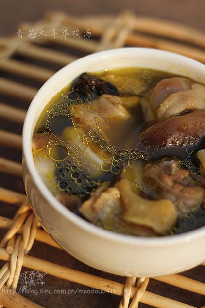 香菇木耳草鸡汤的做法