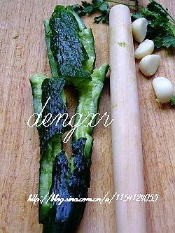 红油猪耳拌黄瓜的做法