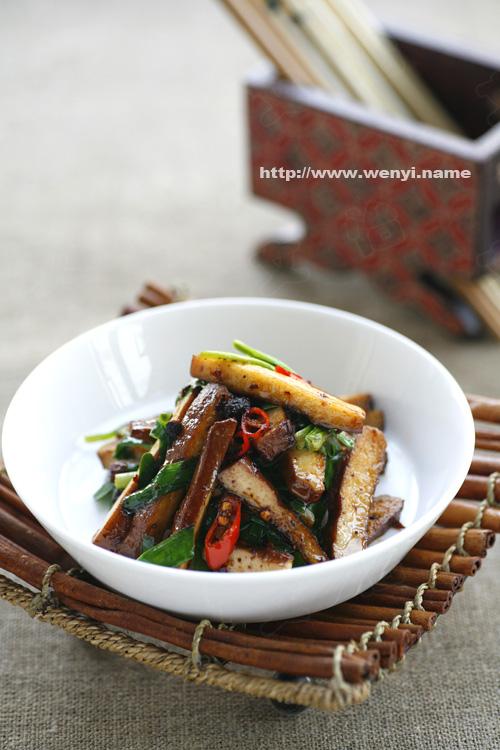 韭菜辣炒五香干的做法