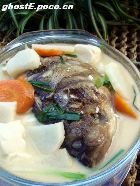 白玉山药鱼头汤的做法