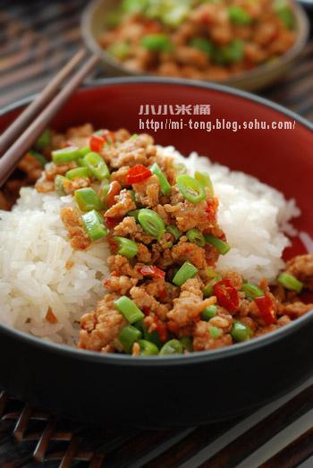 豆子炒肉的做法