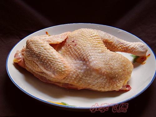 沙姜浸滑鸡的做法