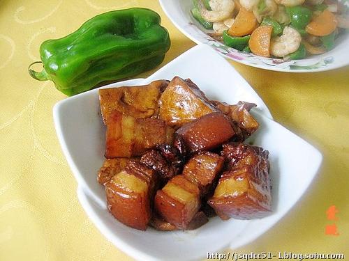 茶干红烧五花肉的做法