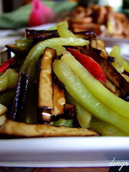 ���񳴶��ɵ�����