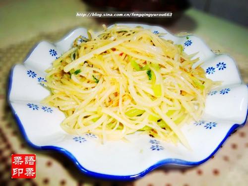 芹菜炒土豆丝的做法