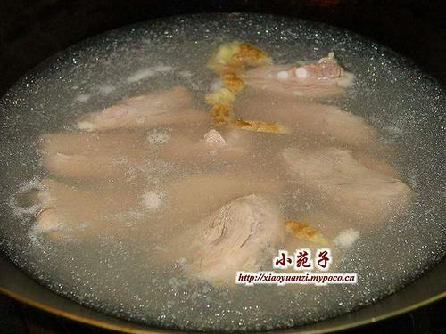 秘制无锡肉骨煲的做法