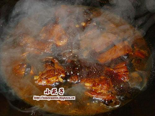 秘制无锡肉骨煲的做法