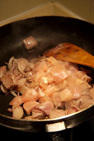 杏鲍菇牛肉烧鸡肉的做法