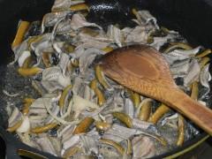 蒜蓉鳝片香菇的做法