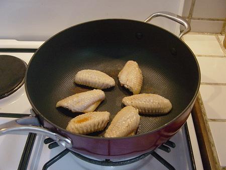 无油生煎鸡翅的做法