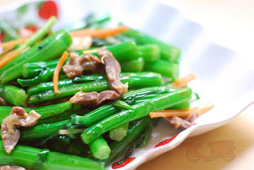 菜心炒鸡杂的做法