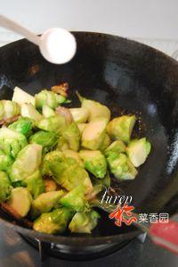 儿菜炒肉片的做法