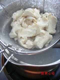 茭白小炒鸡的做法